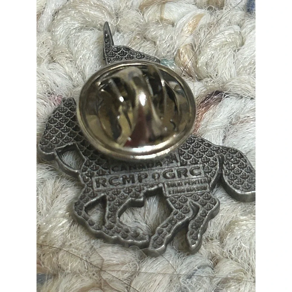 Vintage RCMP GRC Royal Canadian Mounted Police Pewter Horseback Lapel Pin Silver